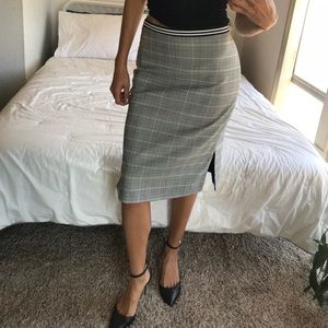 Banana Republic Black/White Plaid Pencil Skirt